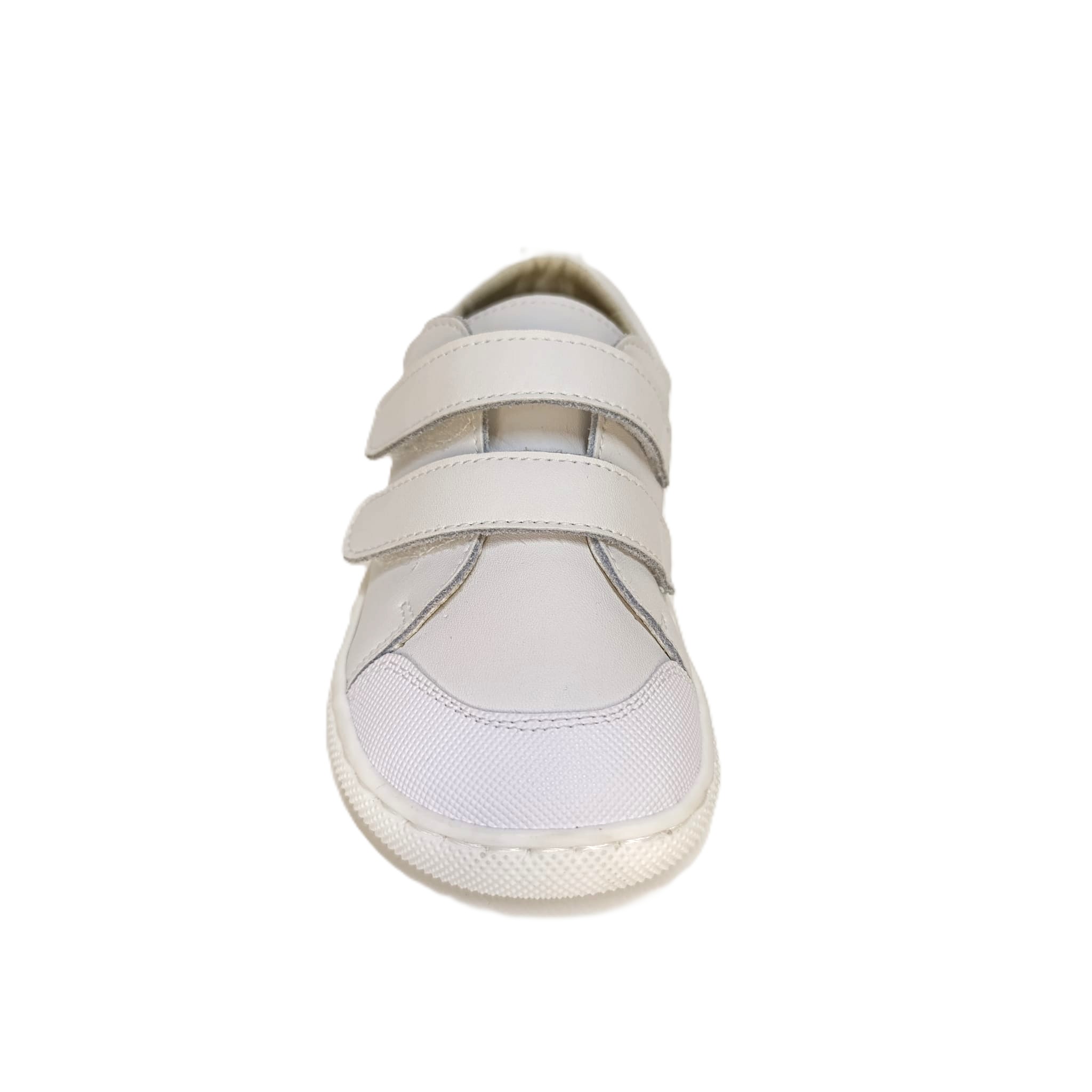 Deportivo colegial barefoot piel blanco