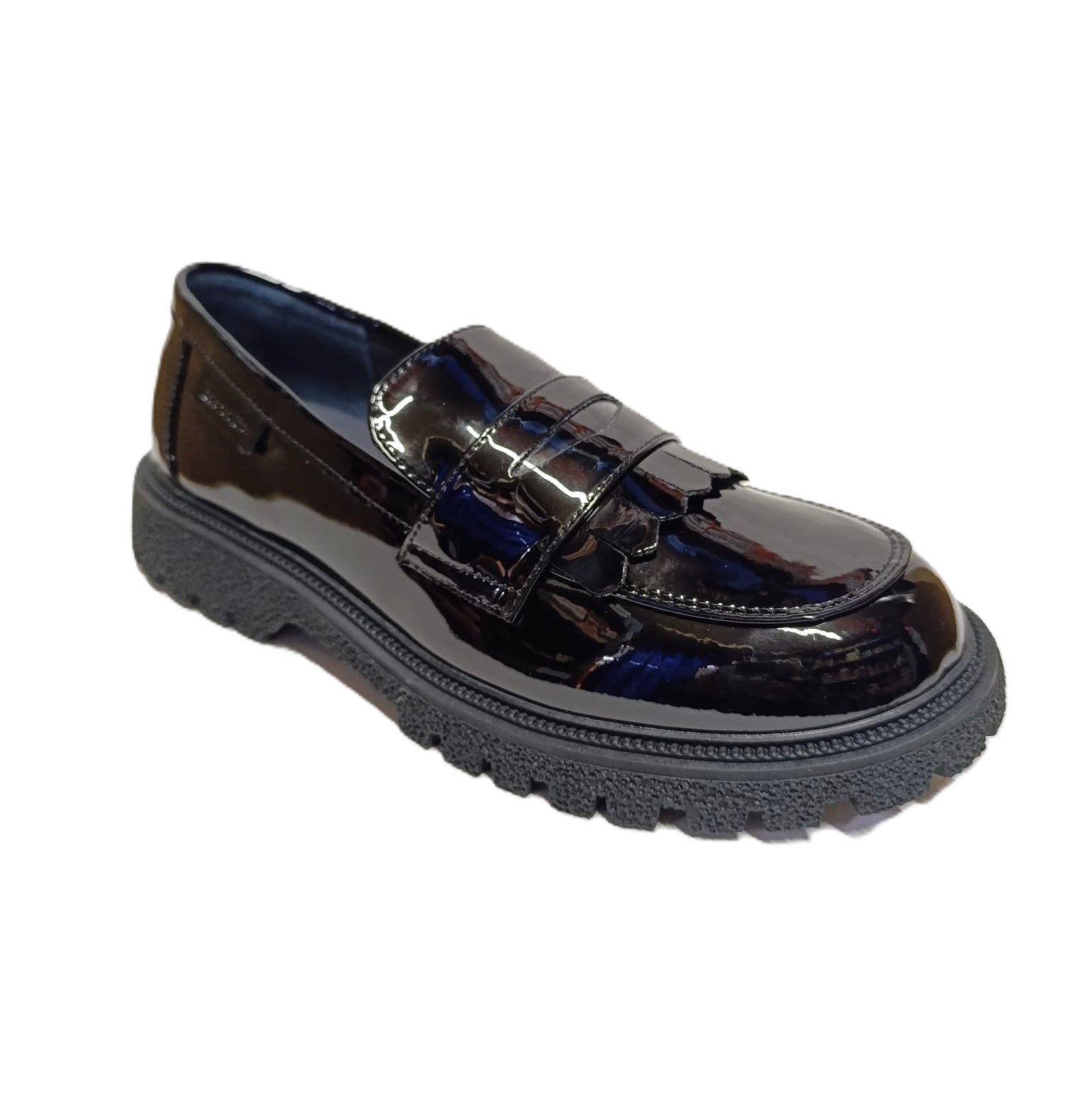 Mocasin charol negro niña Garvalin