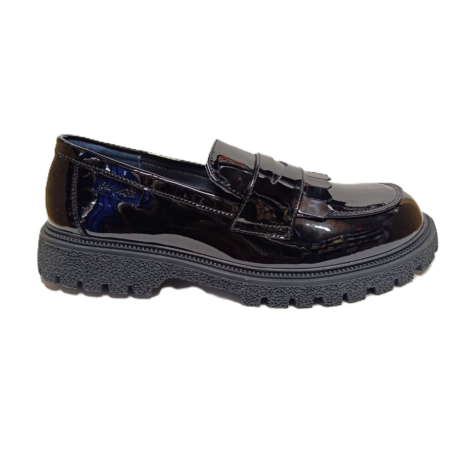 Mocasin charol negro niña Garvalin