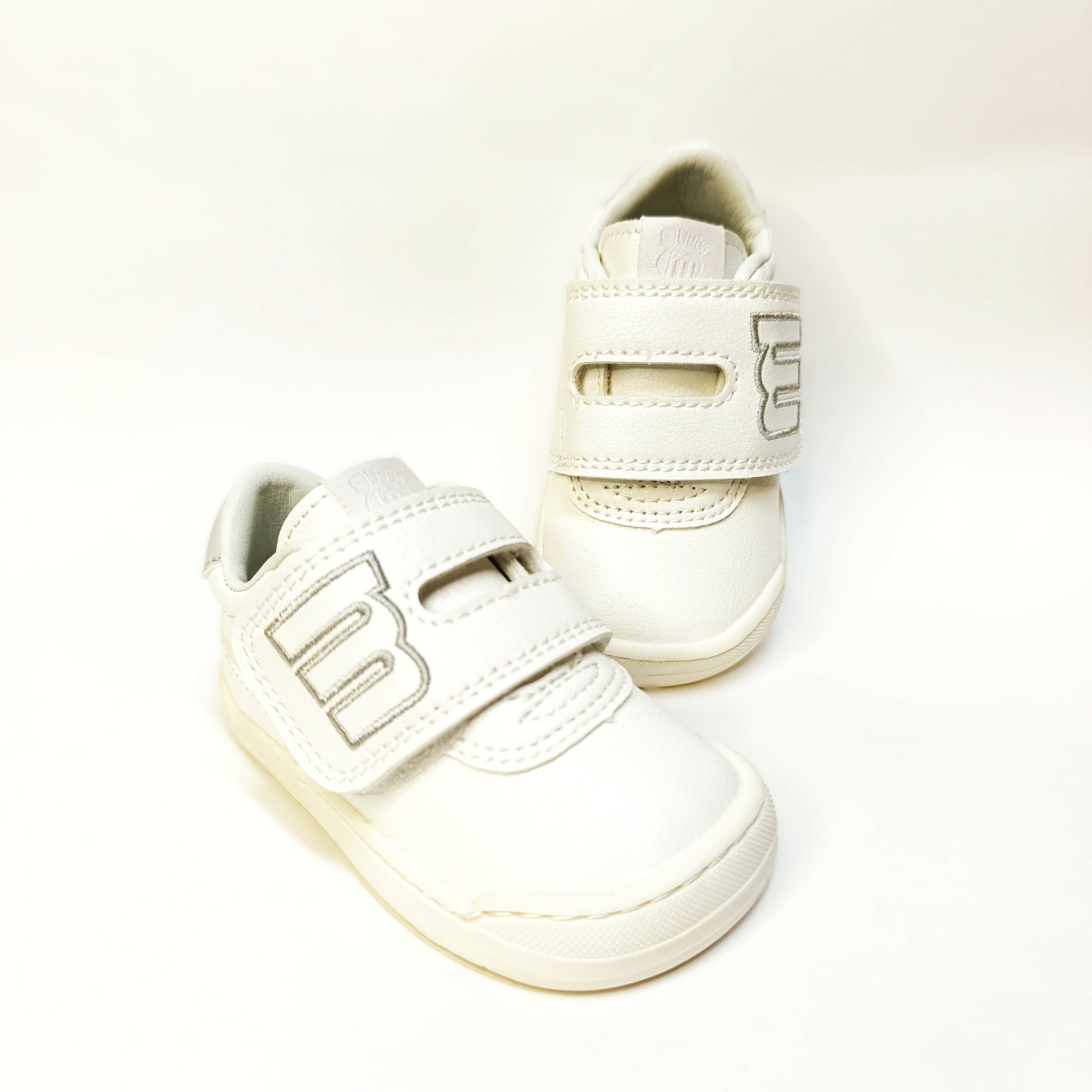 deportiva mustang b ebe free blanco