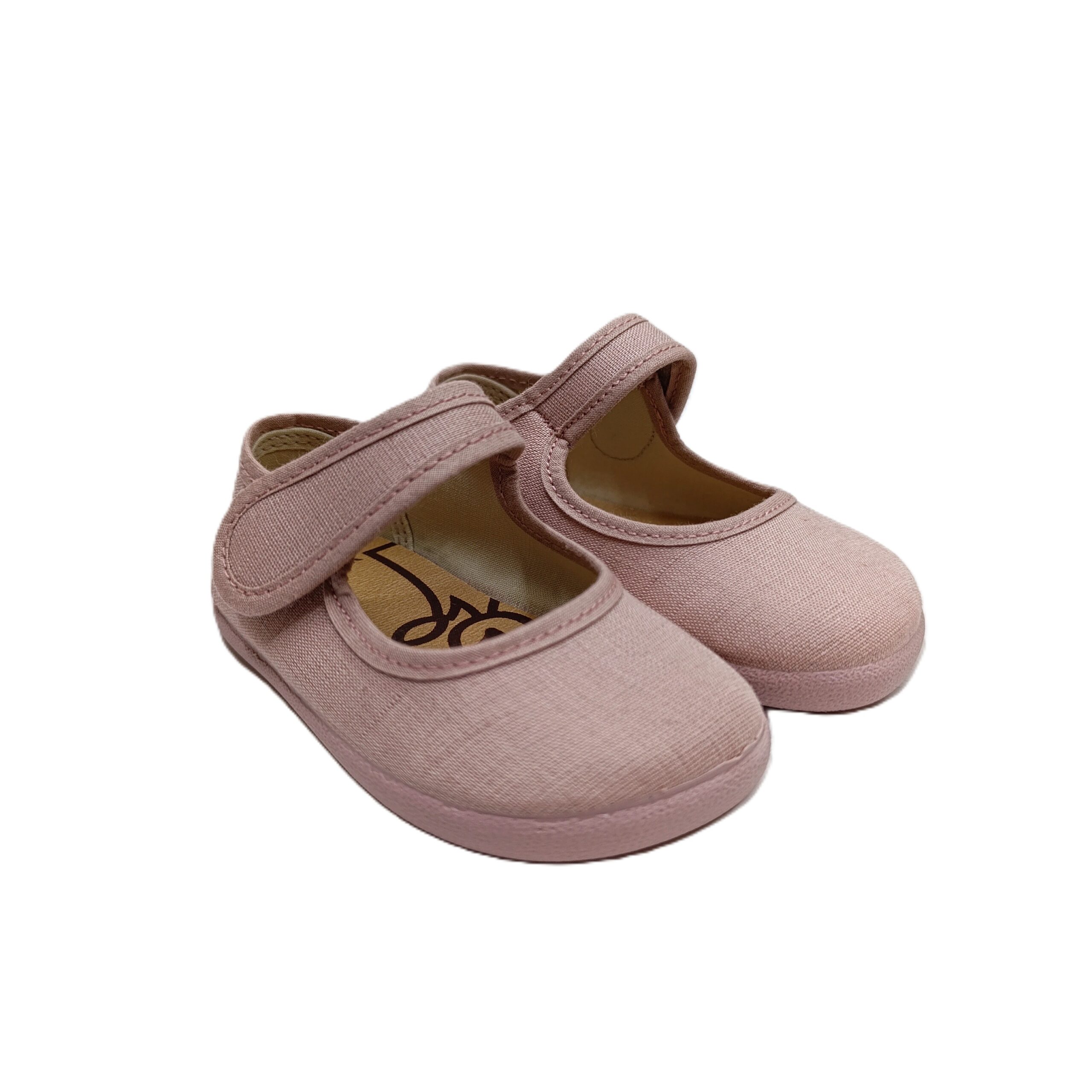 Mercedes barefoot ceremonia lino nude Batilas