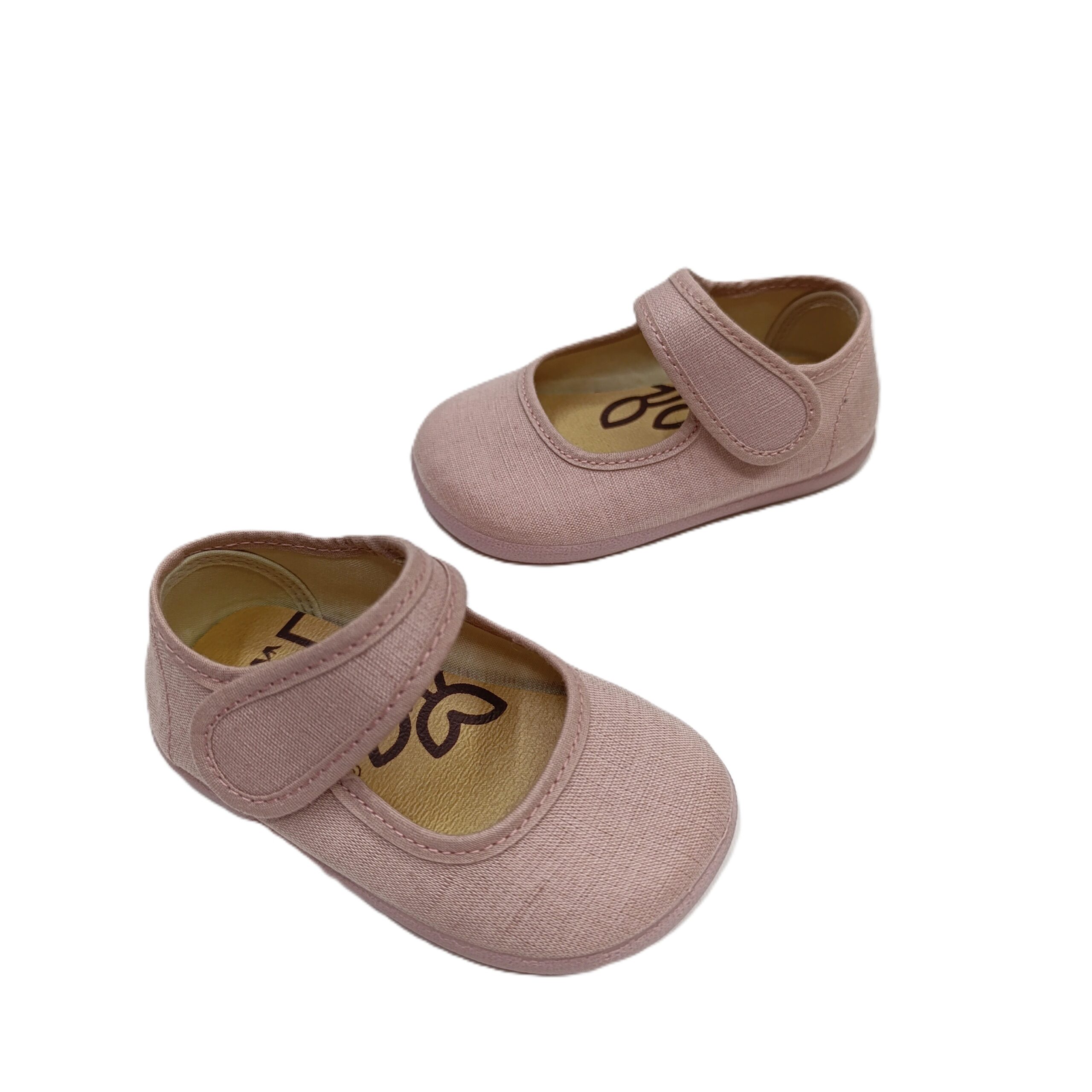 Mercedes barefoot ceremonia lino nude Batilas