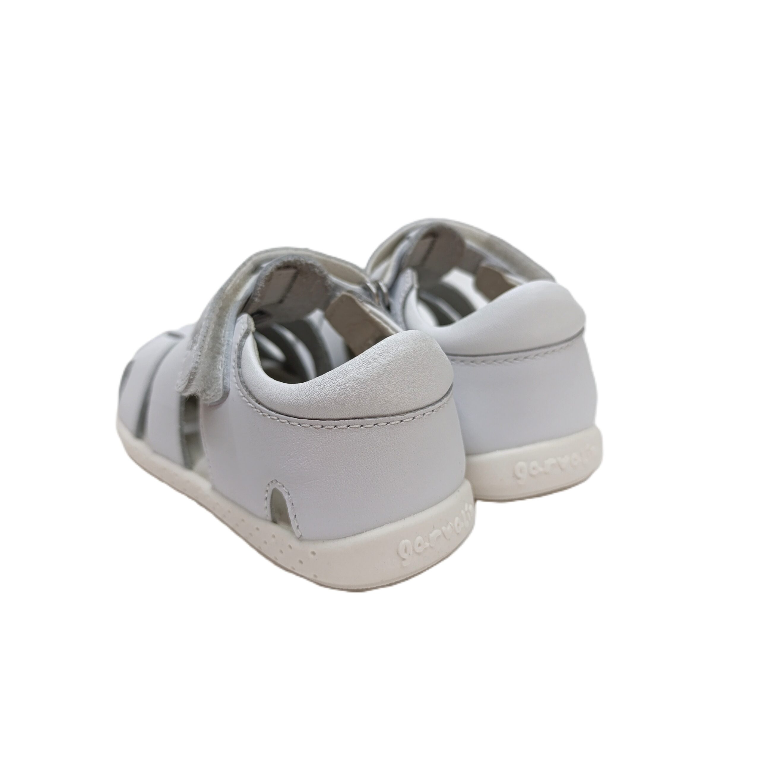 Sandalia barefoot bebé piel blanco de Garvalín