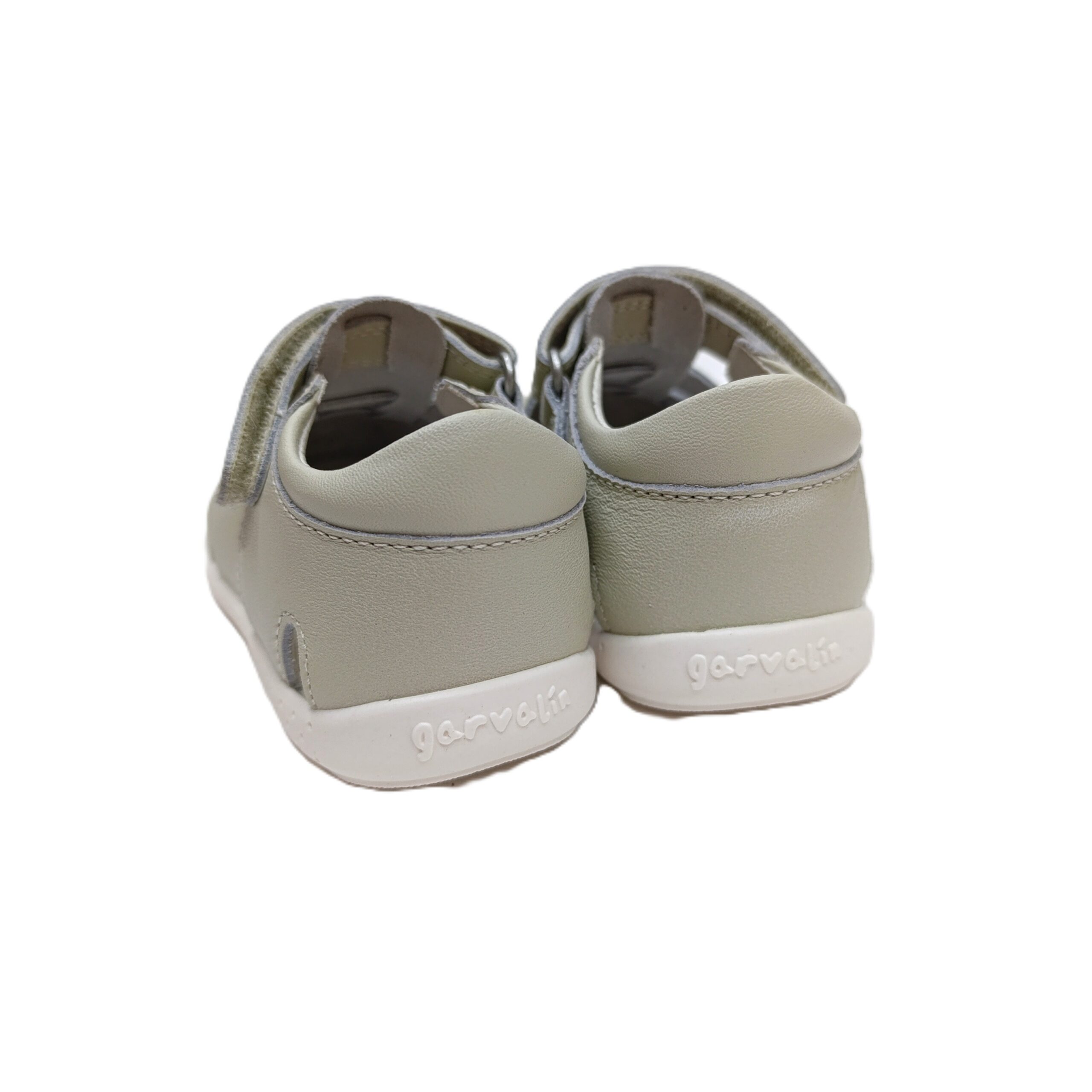 Sandalia barefoot bebé piel beige de Garvalín