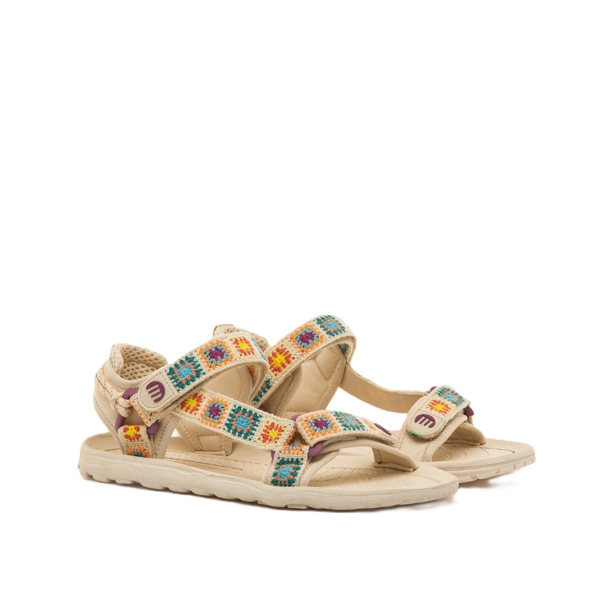 Sandalia barefoot mujer mustang free solana beige