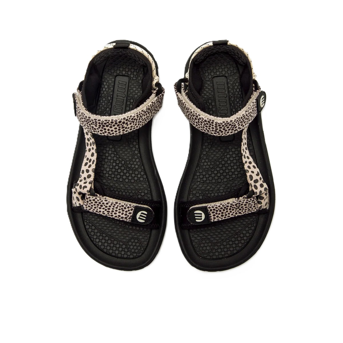Sandalia barefoot mujer mustang free solana negro