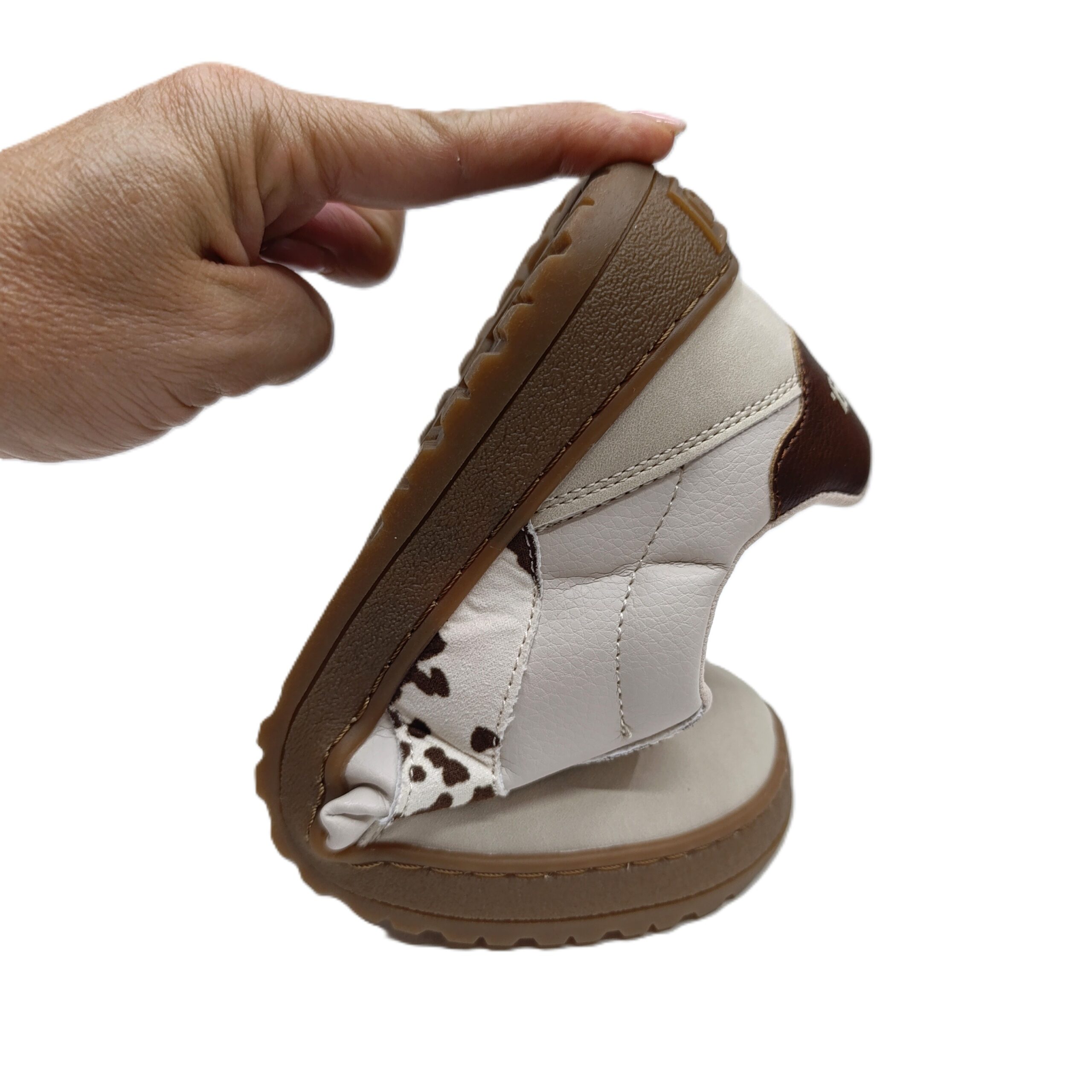 Zapatilla deportiva barefoot mustang free alask mujer beige/marrón